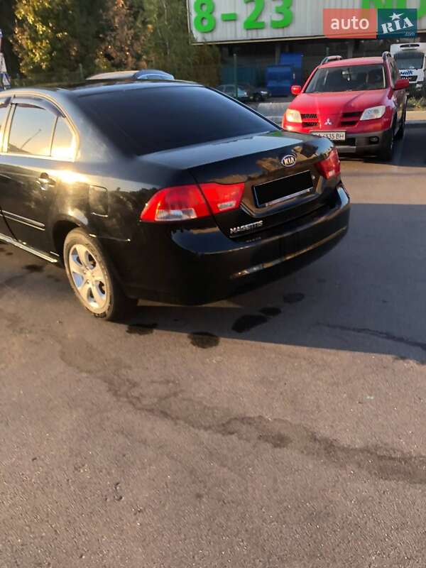 Седан Kia Magentis 2008 в Ужгороді