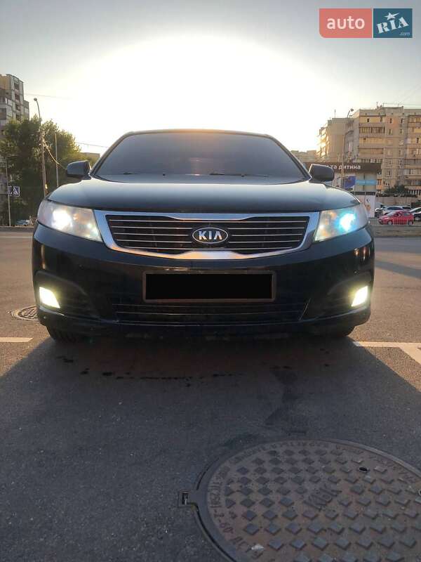 Седан Kia Magentis 2008 в Ужгороді