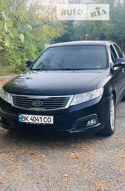 Седан Kia Magentis 2010 в Ровно