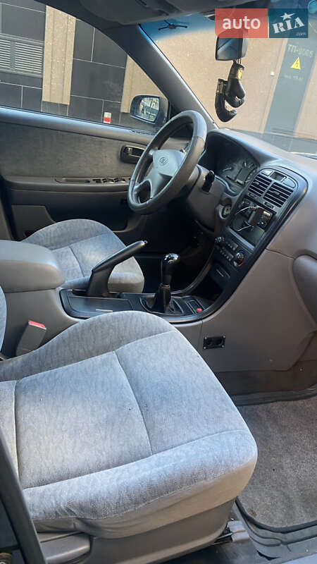 Седан Kia Magentis 2005 в Киеве