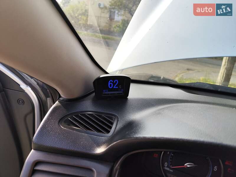 Седан Kia Magentis 2006 в Ужгороді