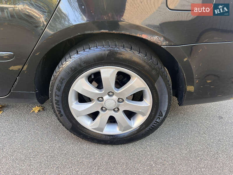 Седан Kia Magentis 2008 в Киеве