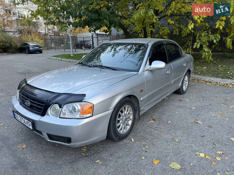 Седан Kia Magentis 2004 в Днепре