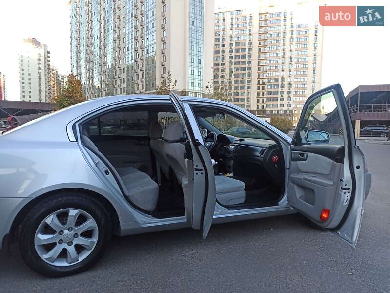 Седан Kia Magentis 2007 в Одессе