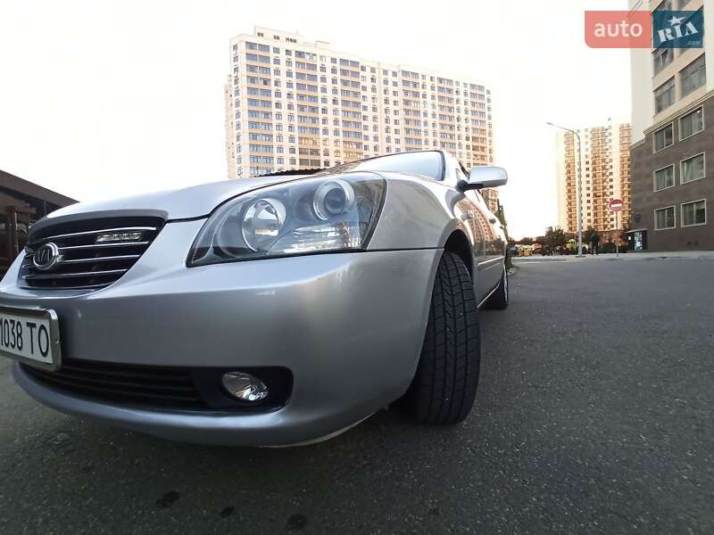 Седан Kia Magentis 2007 в Одессе