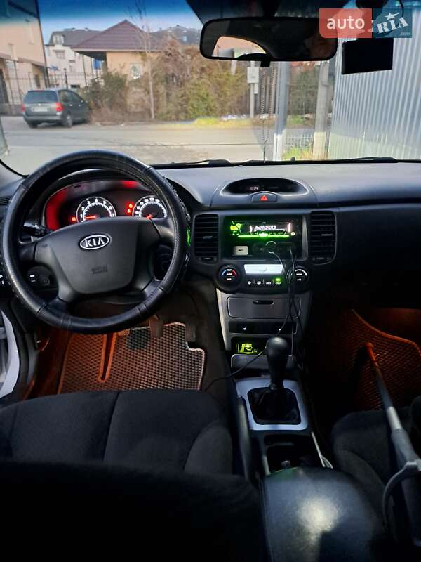 Седан Kia Magentis 2007 в Києві