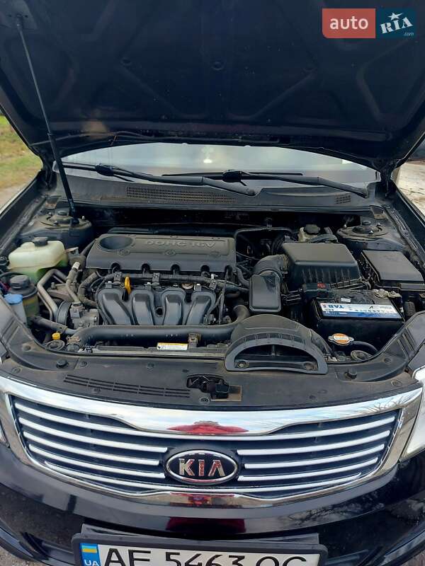 Седан Kia Magentis 2008 в Каменском