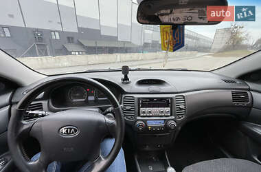 Седан Kia Magentis 2006 в Ивано-Франковске