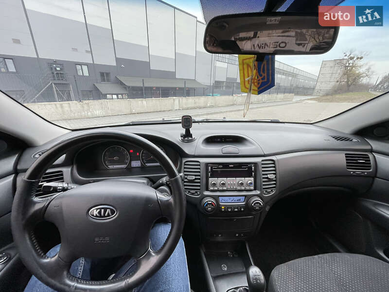 Седан Kia Magentis 2006 в Івано-Франківську