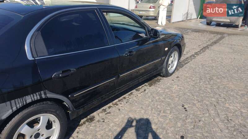 Седан Kia Magentis 2004 в Хмельницькому