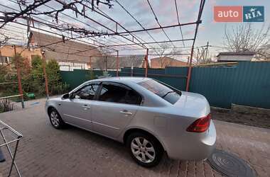 Седан Kia Magentis 2005 в 