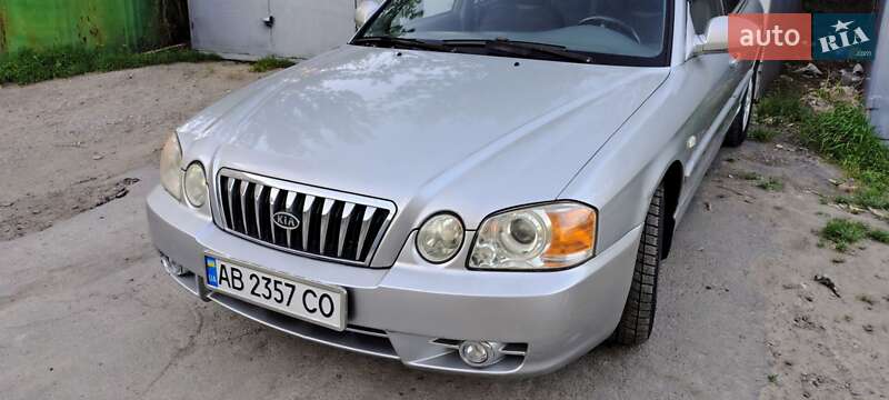 Седан Kia Magentis 2003 в Могилев-Подольске