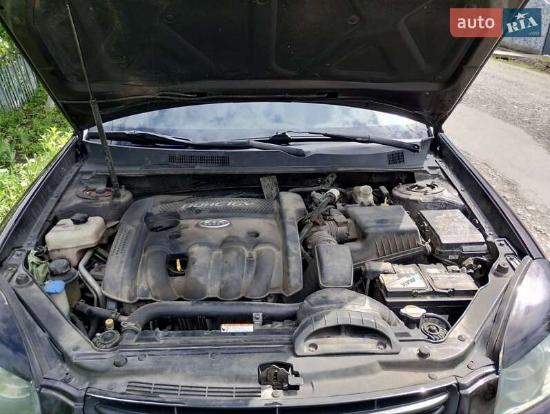 Седан Kia Magentis 2007 в Новой Ушице