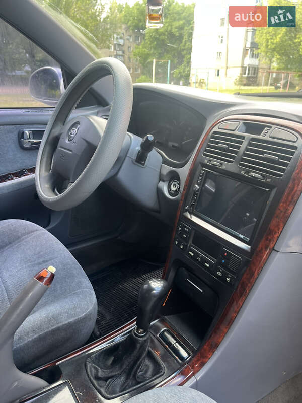 Седан Kia Magentis 2002 в Одессе