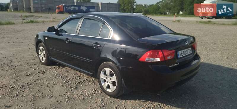 Седан Kia Magentis 2009 в Днепре