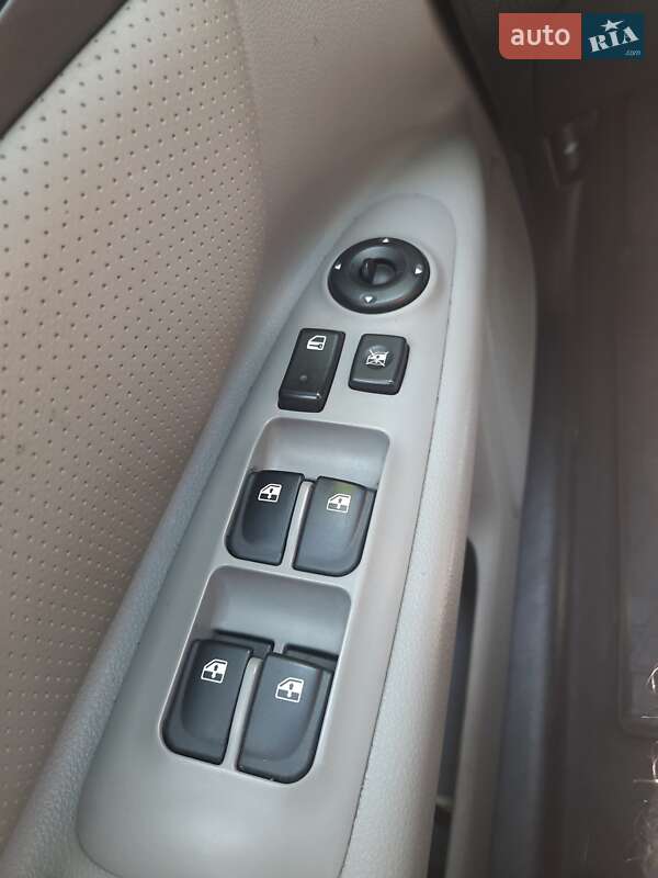 Седан Kia Magentis 2008 в Києві