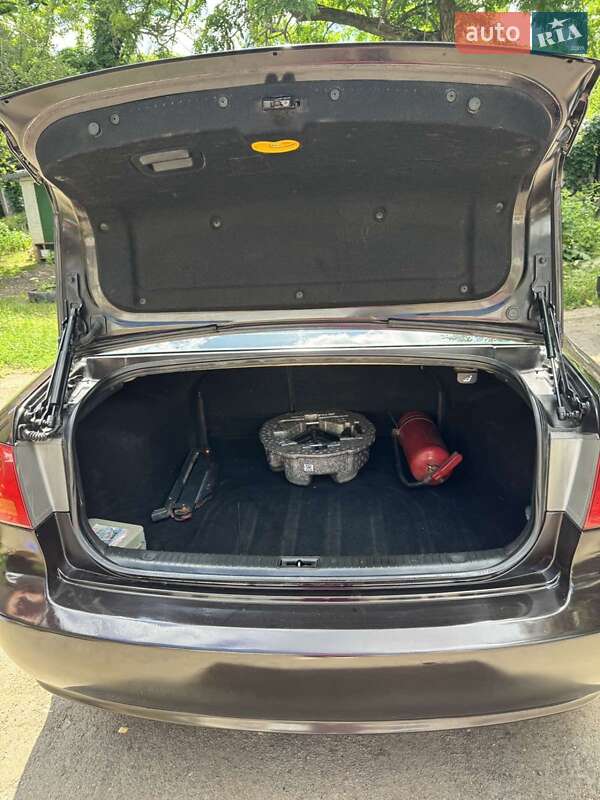 Седан Kia Magentis 2006 в Олександрії