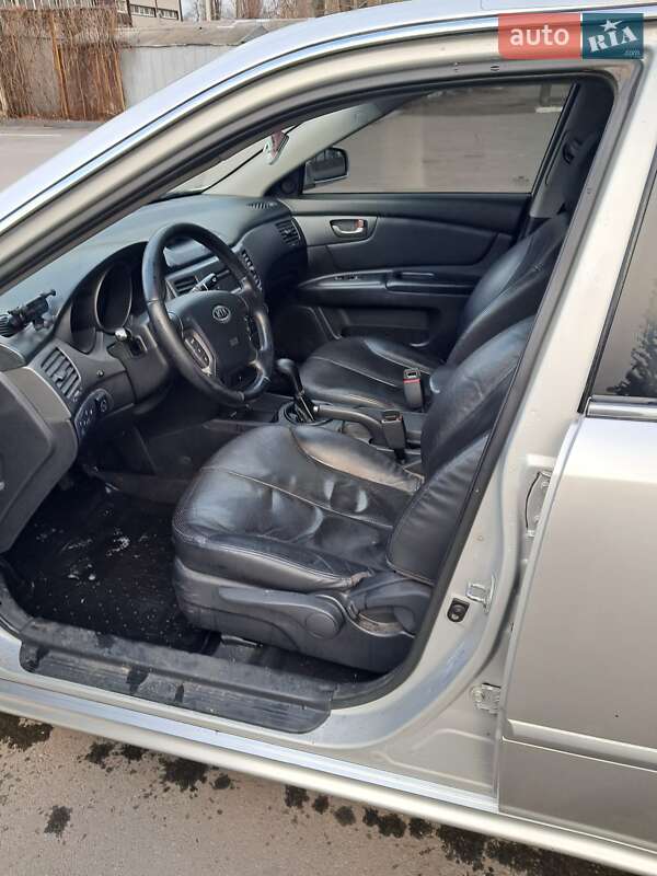 Седан Kia Magentis 2009 в Кременчуге