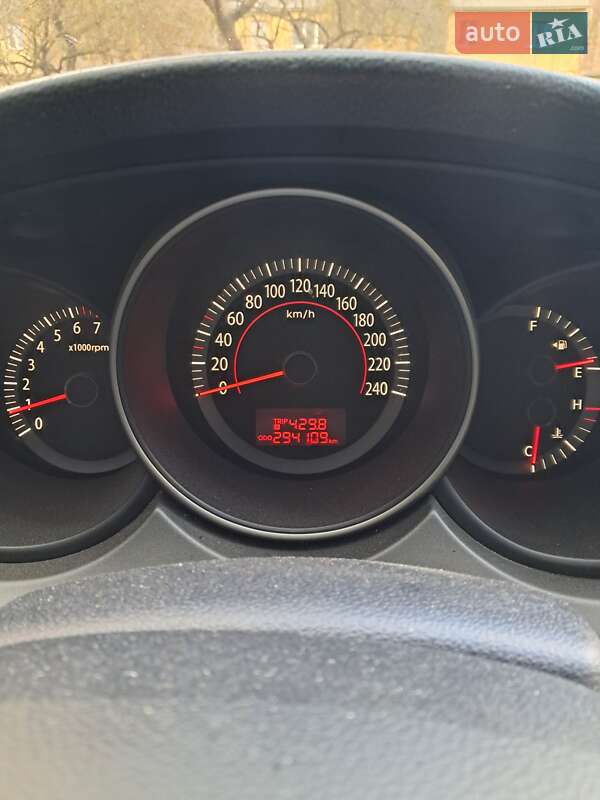 Седан Kia Magentis 2009 в Кременчуге