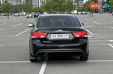 Седан Kia Magentis 2009 в 