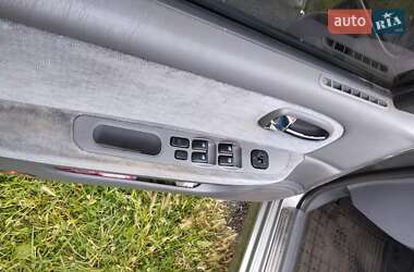 Седан Kia Magentis 2006 в Горішніх Плавнях