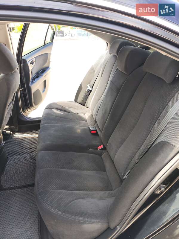 Седан Kia Magentis 2008 в Львові