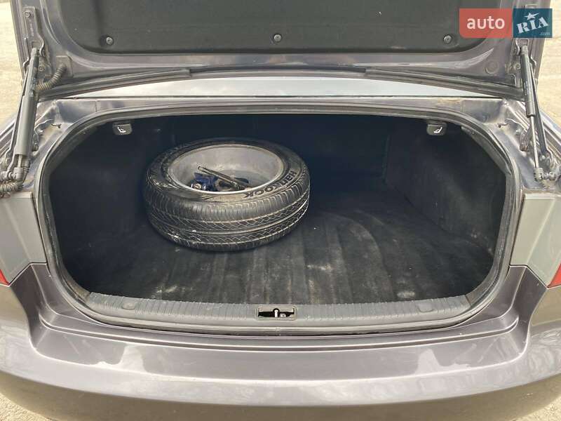 Седан Kia Magentis 2008 в Николаеве