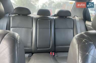 Седан Kia Magentis 2004 в Харкові