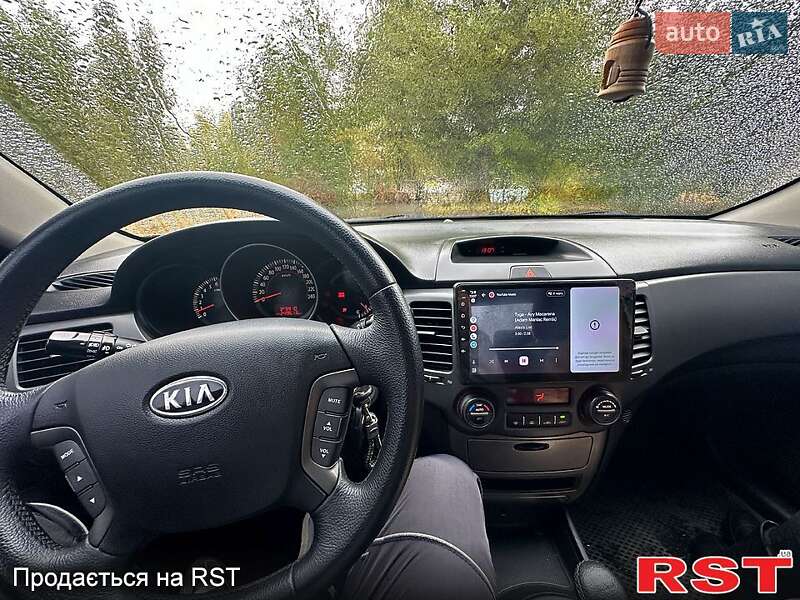 Седан Kia Magentis 2008 в Каневі