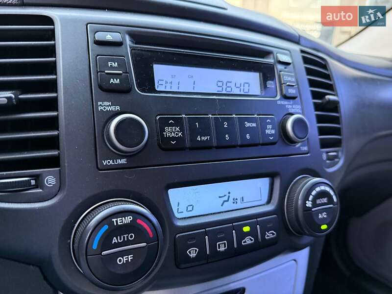 Седан Kia Magentis 2008 в Києві