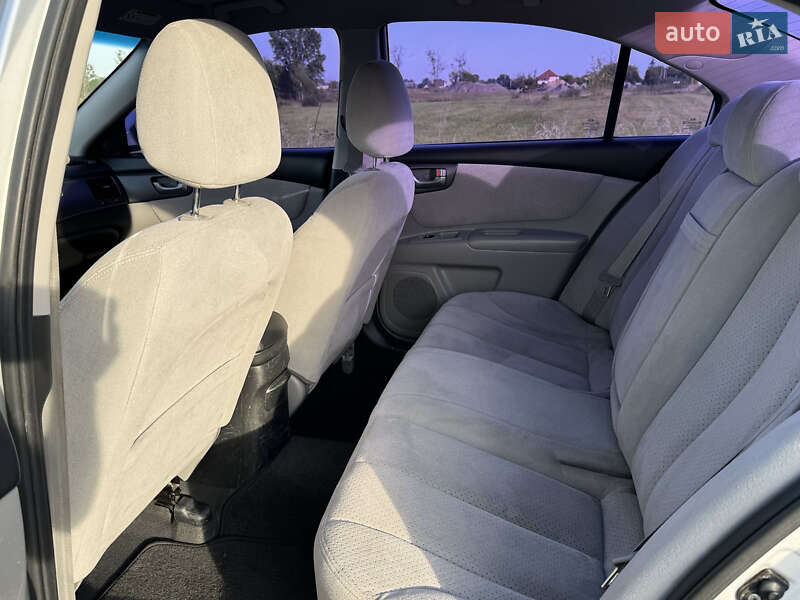 Седан Kia Magentis 2008 в Києві