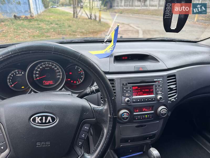 Седан Kia Magentis 2008 в Киеве