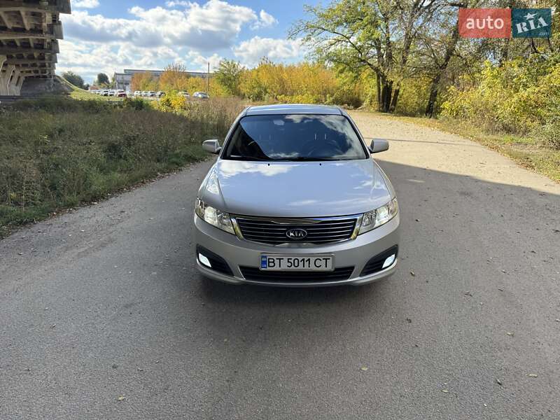 Седан Kia Magentis 2009 в Днепре