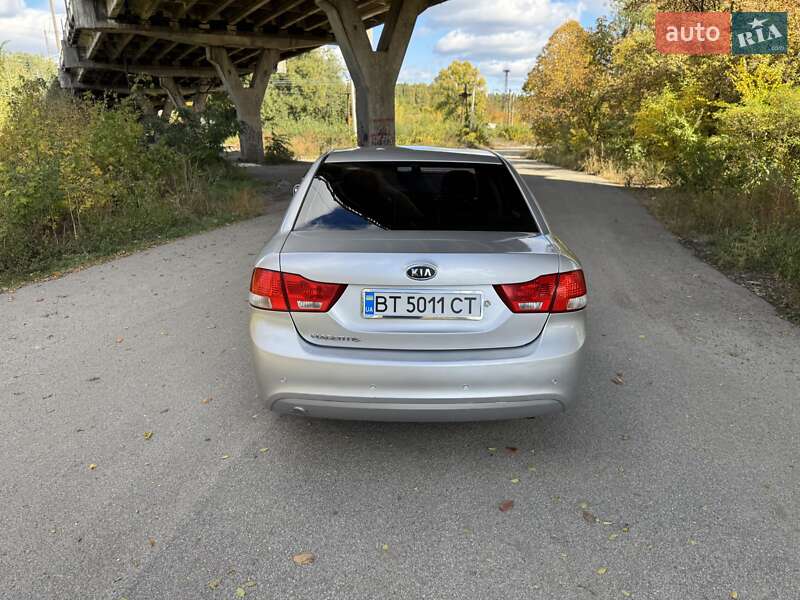Седан Kia Magentis 2009 в Днепре