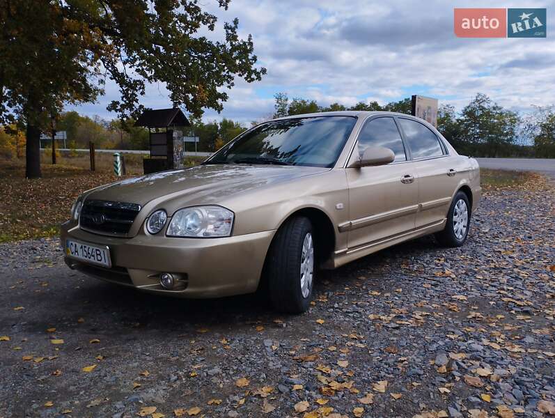 Седан Kia Magentis 2003 в Звенигородці