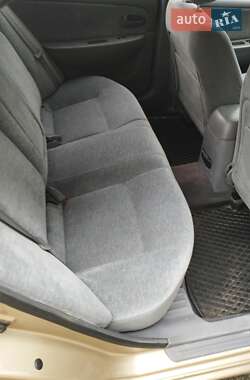 Седан Kia Magentis 2003 в  фото 26 Седан Kia Magentis 2003 в