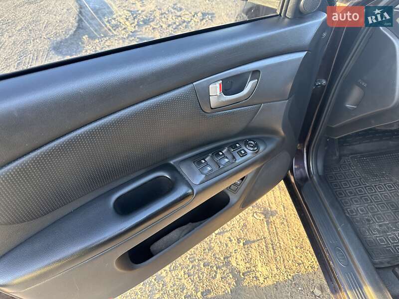 Седан Kia Magentis 2007 в Києві фото 9 Седан Kia Magentis 2007 в Києві