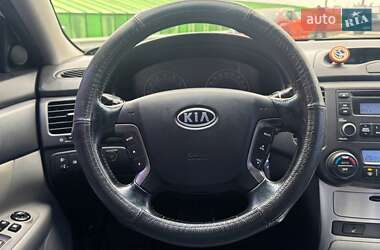 Седан Kia Magentis 2008 в  фото 15 Седан Kia Magentis 2008 в