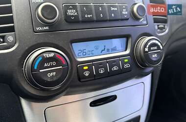 Седан Kia Magentis 2008 в  фото 24 Седан Kia Magentis 2008 в