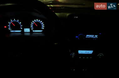 Седан Kia Magentis 2006 в  фото 16 Седан Kia Magentis 2006 в