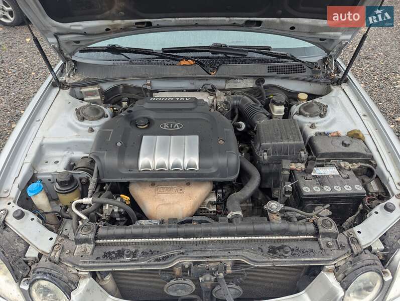 Седан Kia Magentis 2006 в Ровно