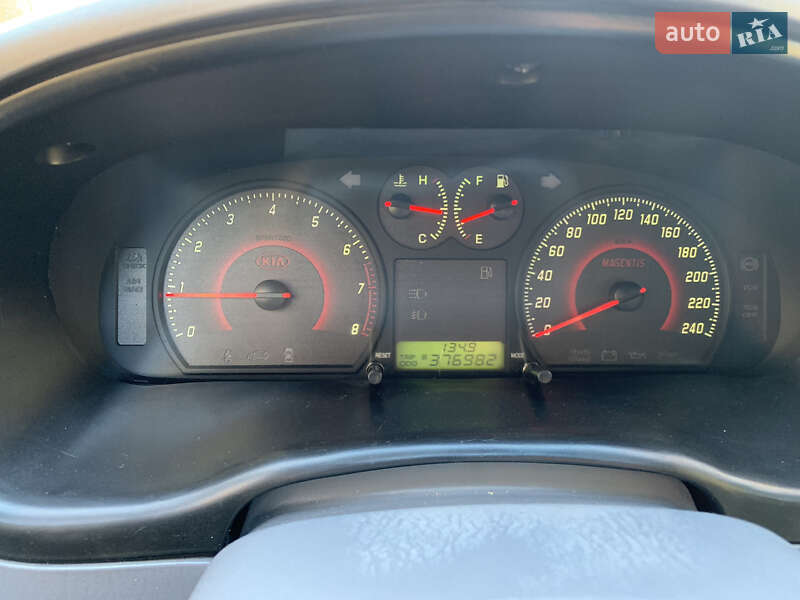 Седан Kia Magentis 2002 в Хмельницькому фото 20 Седан Kia Magentis 2002 в Хмельницькому