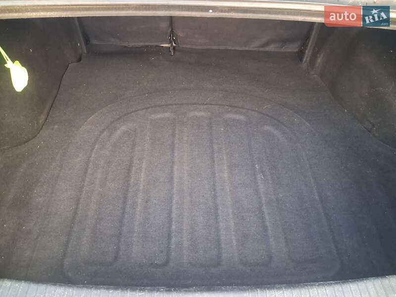 Седан Kia Magentis 2008 в Кременчуге