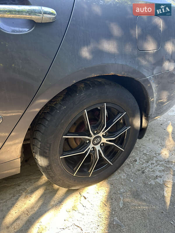 Седан Kia Magentis 2008 в Николаеве