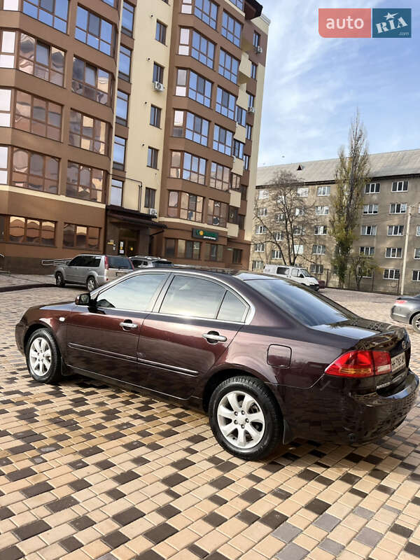 Седан Kia Magentis 2007 в Измаиле