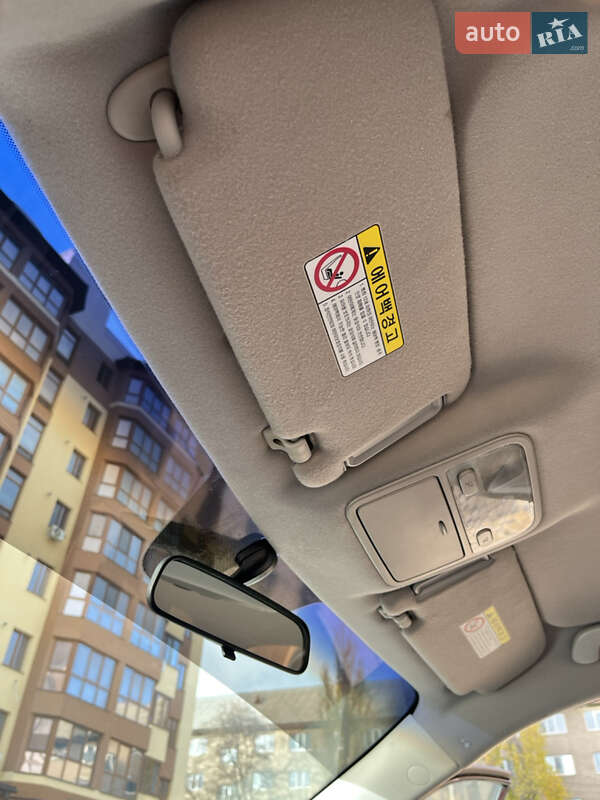 Седан Kia Magentis 2007 в Измаиле