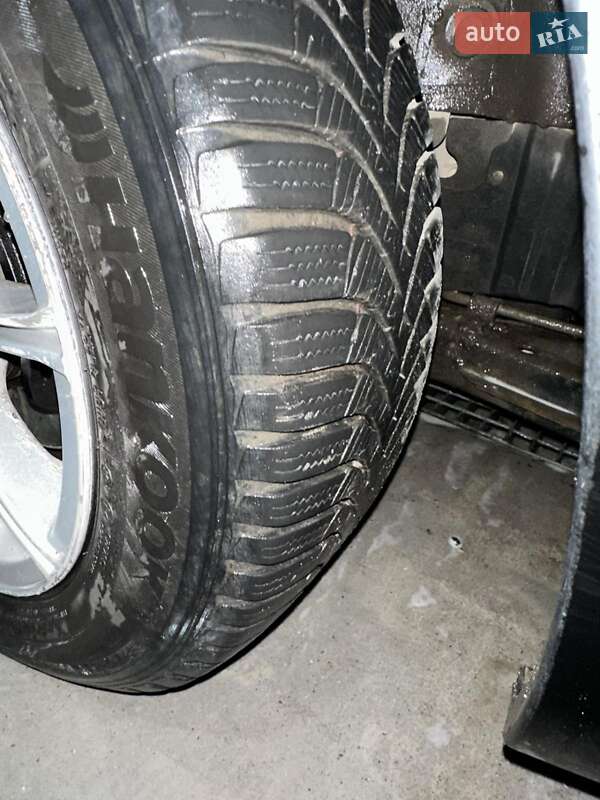 Седан Kia Magentis 2004 в Летичіві