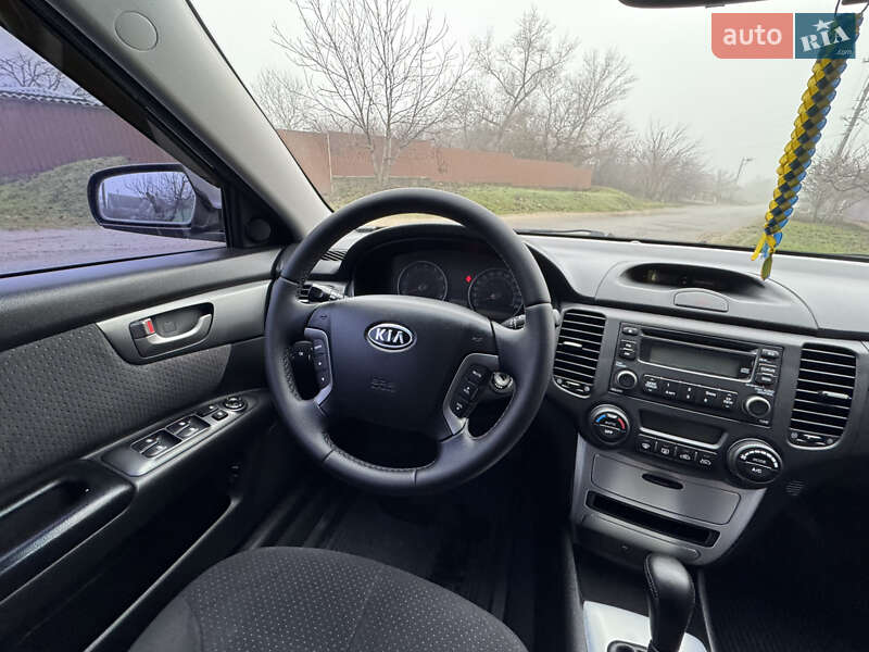 Седан Kia Magentis 2008 в Кам'янському