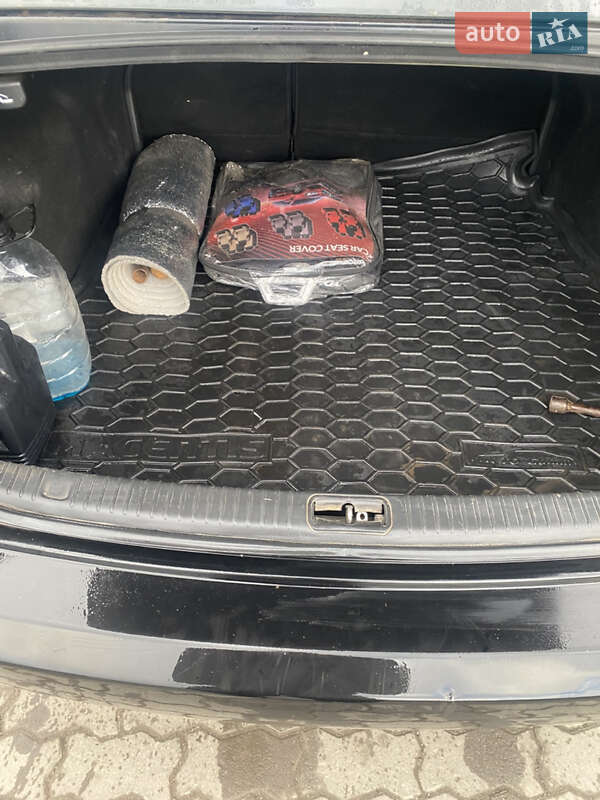 Седан Kia Magentis 2007 в Львові