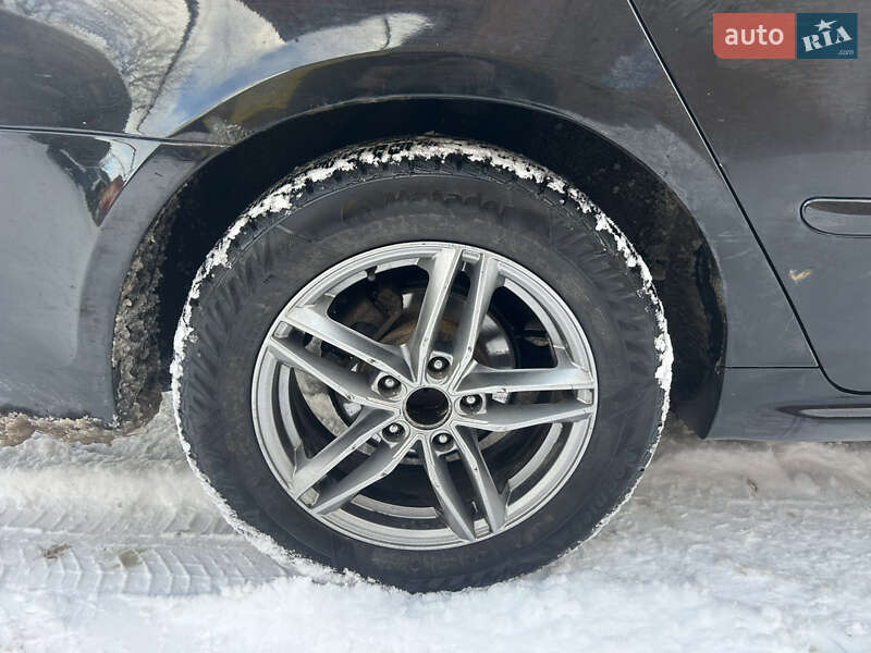 Седан Kia Magentis 2009 в Прилуках